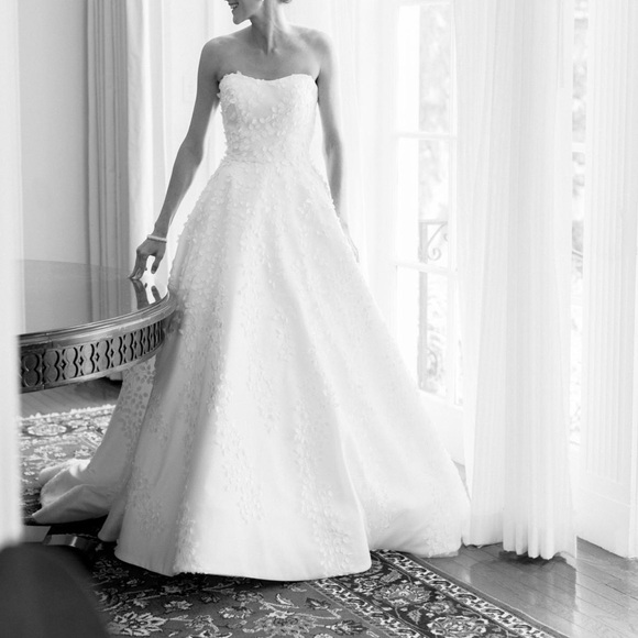 Elegant White Strapless Wedding Dress - Picture 4 of 14